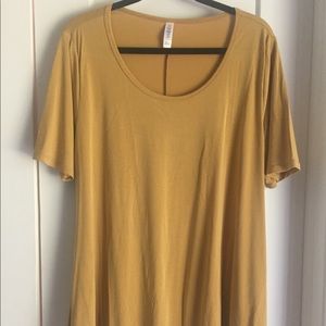 Lularoe perfect tee